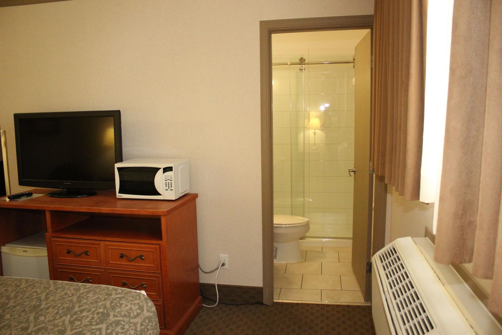 Ramada By Wyndham Edmonton South Otel Dış mekan fotoğraf