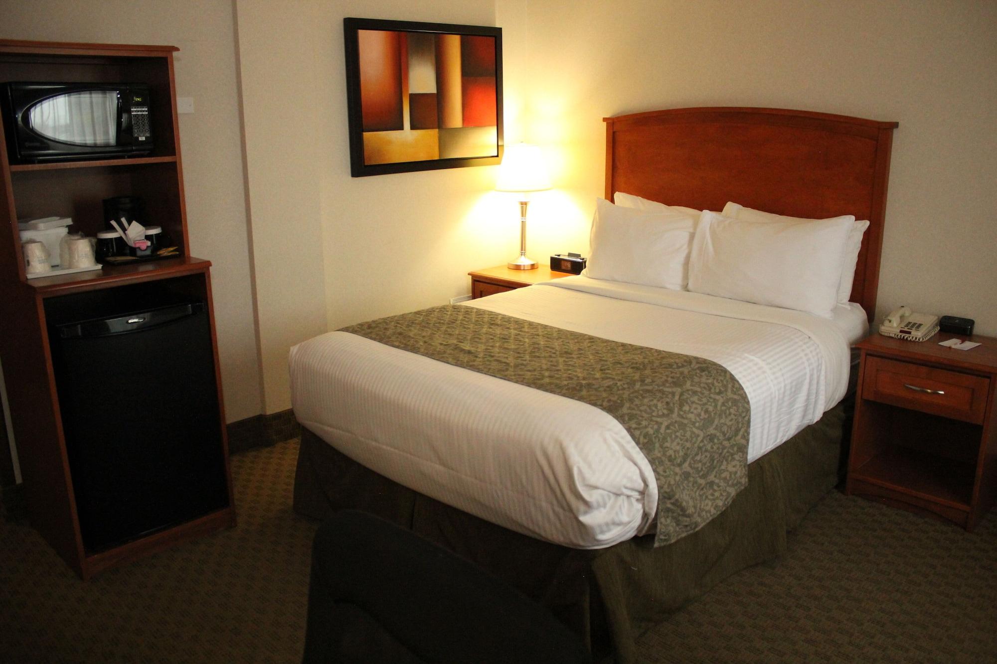 Ramada By Wyndham Edmonton South Otel Dış mekan fotoğraf